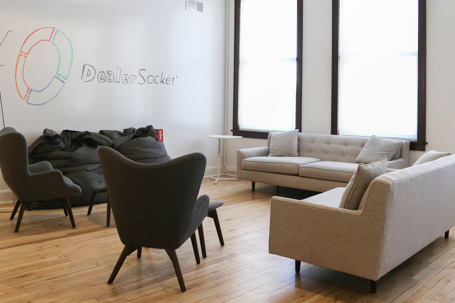 Dealer Socket Design Build Lounge